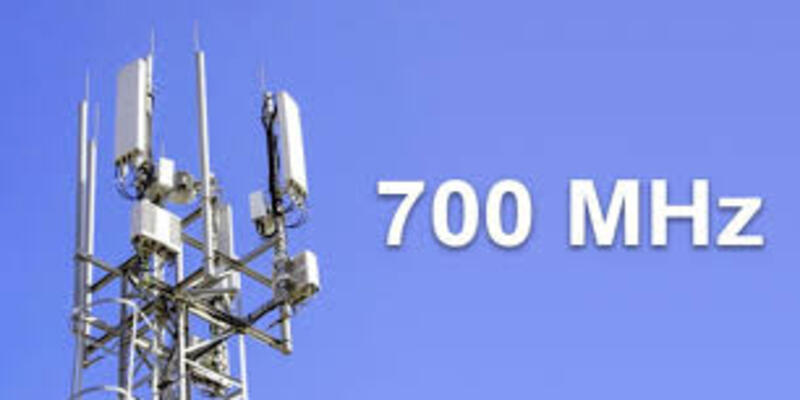 Băng tần 700 MHz là gì và tại sao lại quan trọng?